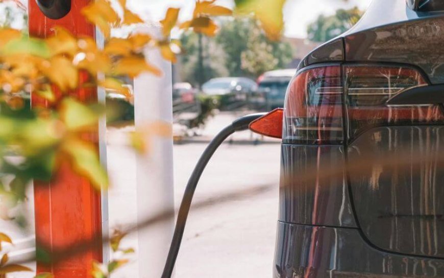 Κινούμαι Ηλεκτρικά 3 αίτηση: Ποιοι είναι οι δικαιούχοι της επιδότησης – Ποια είναι η νέα προθεσμία