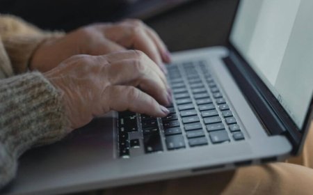 Ψηφιακή ενδυνάμωση ηλικιωμένων και ατόμων με αναπηρία: Πώς υποβάλλεται η αίτηση