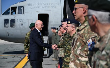 Νίκος Δένδιας από Λευκωσία: «Η Ελλάδα θα είναι εδώ σε όλη τη διάρκεια της κρίσης»