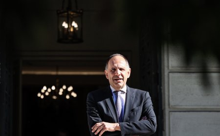 Σούδα – Ιράν: «Η αμυντική διάταξη της χώρας δεν τίθεται προς συζήτηση», λέει ο Γεραπετρίτης