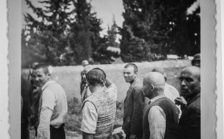 Από το σκοτάδι της Ιστορίας στο φως: Οι συγκλονιστικές φωτογραφίες της εκτέλεσης των 200 στην Καισαριανή