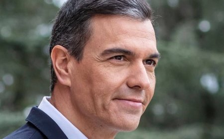 Μόνος απέναντι στον Τραμπ