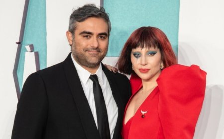 Lady Gaga: Η ανακοίνωση του γάμου της στον «αέρα» της εκπομπής του Bruno Mars