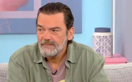 Κωνσταντίνος Καζάκος: «Ο πατέρας μου έφαγε πολύ πόλεμο όταν ξαναπαντρεύτηκε»