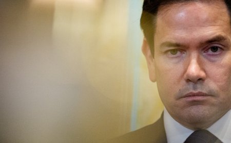 Τα παπούτσια του Ρούμπιο έγιναν viral – Δώρο του Τραμπ