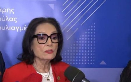 Νάνα Μούσχουρη για Γιώργο Μαρίνο: «Όταν ζεις και γνωρίζεις κάποιον είναι σαν να σου φεύγει ένα μέλος του σώματός σου»