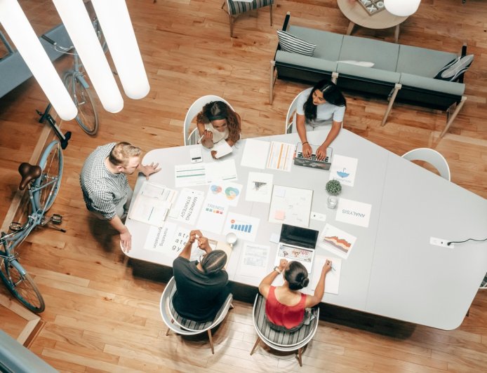 Ποιοι θα πάρουν αύξηση στον μισθό: Ποιοι κερδίζουν και τι αλλάζει