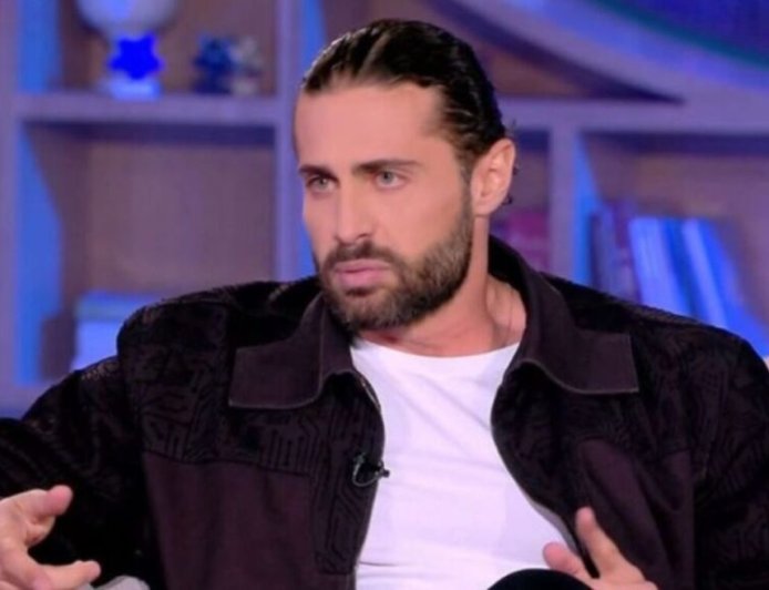 Κωνσταντίνος Βασάλος για Ευρυδίκη Βαλαβάνη: «Είναι τραγικό ότι ρώτησαν για μένα, έχει προχωρήσει τη ζωή της»