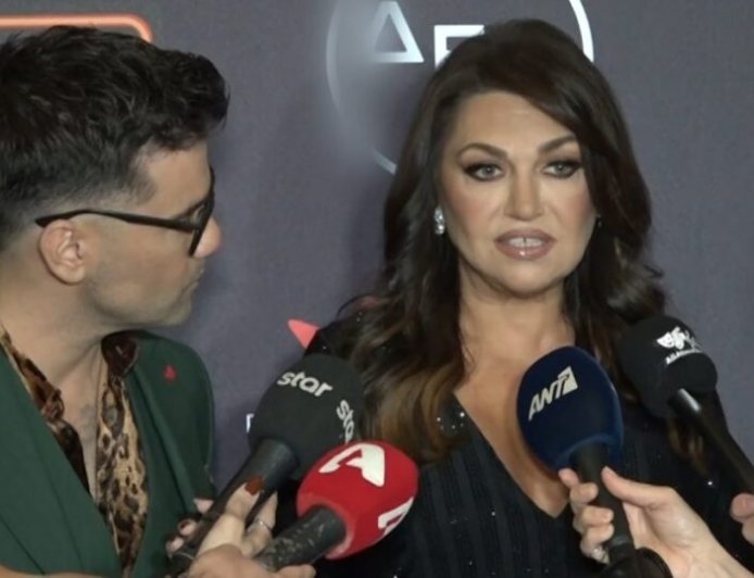 Καίτη Γαρμπή: «Έχουμε τρομοκρατηθεί όλοι – Στην Κύπρο ζει η αδερφή μου, ανταλλάσσουμε μηνύματα ανά μία ώρα»