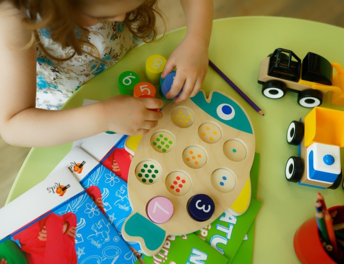 Παιδικοί σταθμοί Παιανίας ανανεώνονται – Χρώματα, δάπεδα και προστατευμένοι υπαίθριοι χώροι