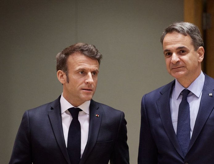 Μητσοτάκης – Μέση Ανατολή: Επικοινωνία με Μακρόν