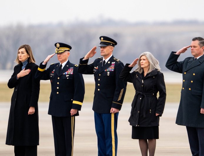 Στήριξη στον Τραμπ από τη Γερουσία για τις επιχειρήσεις στο Ιράν