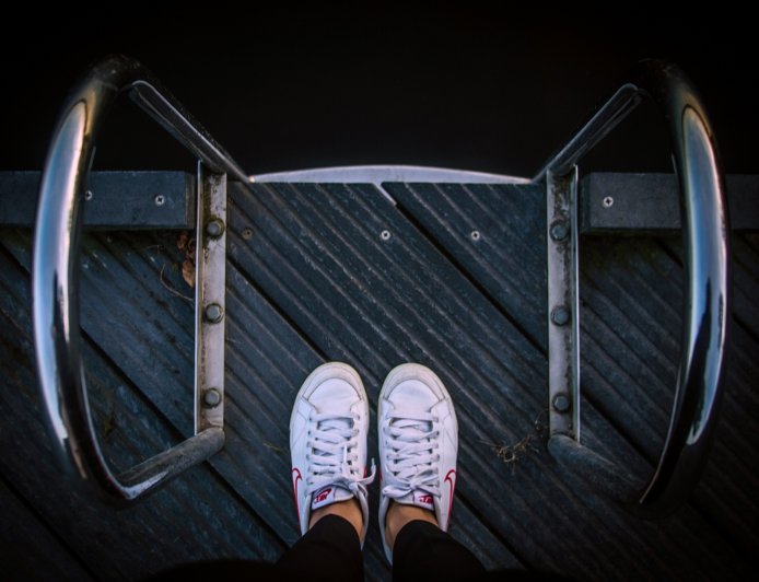 17χρονος πατροκτόνος Λέρος: «Μου τρύπησε την παλάμη με κατσαβίδι»