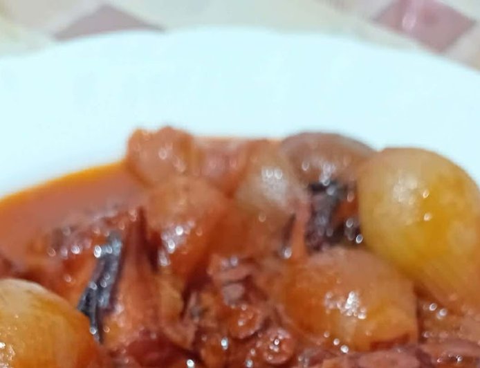 Χταπόδι στιφάδο ,από τα πιο κλασικά και αγαπημένα πιάτα της ελληνικής παραδοσιακής κουζίνας!!!