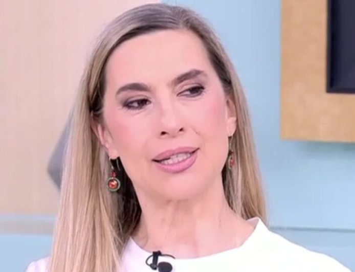 Βίκυ Βολιώτη: «Είχα πολύ έντονες φοβίες, αγοραφοβία και κρίσεις πανικού – Ο Θοδωρής Αθερίδης το αναγνώρισε και μου μίλησε»