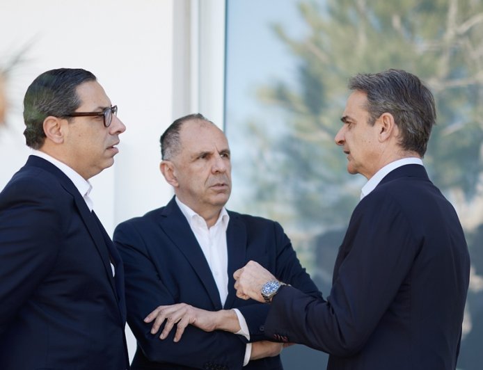 Μητσοτάκης Κύπρος: Να είμαστε έτοιμοι να αμυνθούμε σε ασύμμετρες απειλές