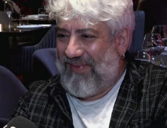 Δημήτρης Φραγκιόγλου: «Στις βιντεοκασέτες μου δόθηκε η ευκαιρία να παίξω με μεγαθήρια, όπως η Βλαχοπούλου και ο Ηλιόπουλος»