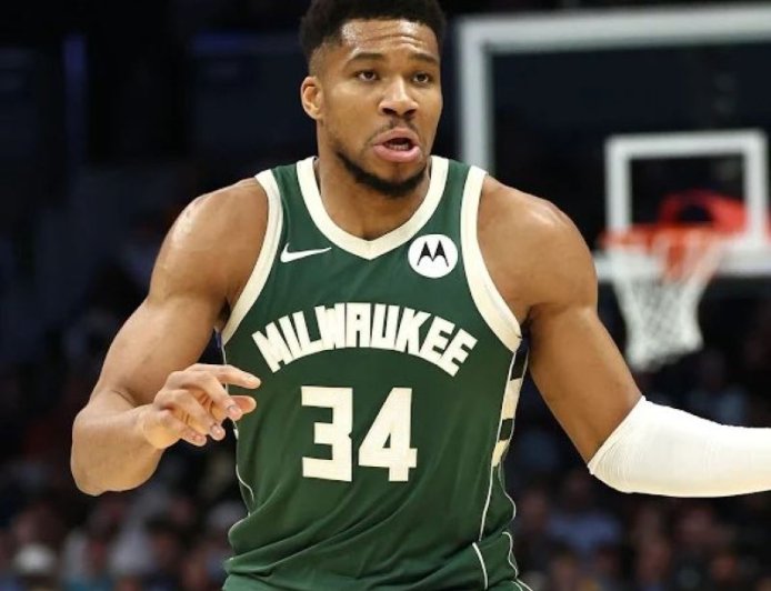 Αντεμπάγιο 83 πόντοι: Η ατάκα του Αντετοκούνμπο για την σπουδαία επίδοση του παίκτη