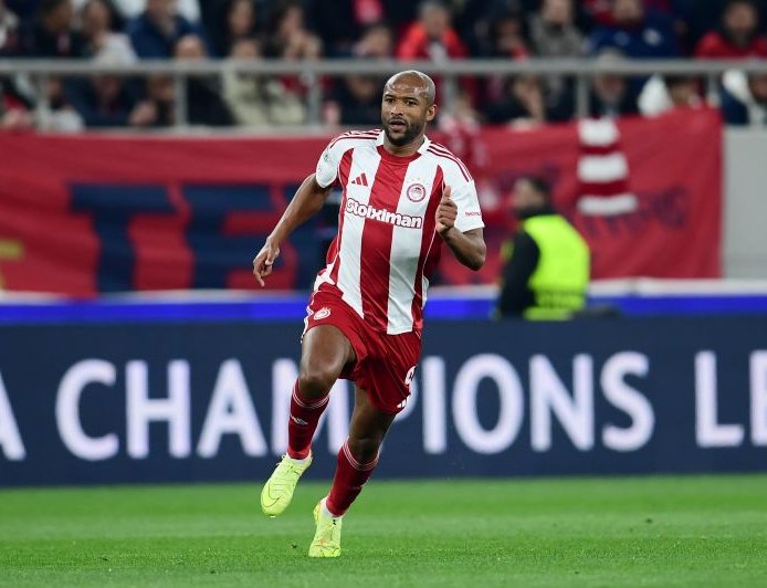 Ελ Κααμπί ανανέωση: Ο Μαροκινός επιθετικός παραμένει στον Ολυμπιακό