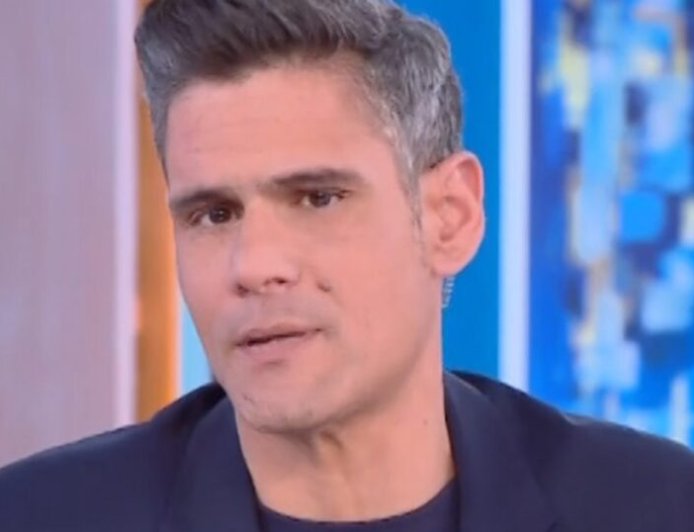 Δημήτρης Ουγγαρέζος: «Κρατούνται οι εκπομπές της Barking Well και κόβουν τη μία εκπομπή του OPEN»