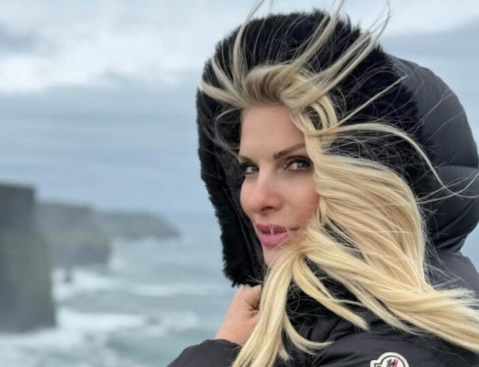 Η Ελένη Μενεγάκη διαψεύδει κατηγορηματικά τα δημοσιεύματα χωρισμού: «Επιφυλάσσομαι για την άσκηση κάθε νόμιμου δικαιώματός… Ψευδή και συκοφαντικά»