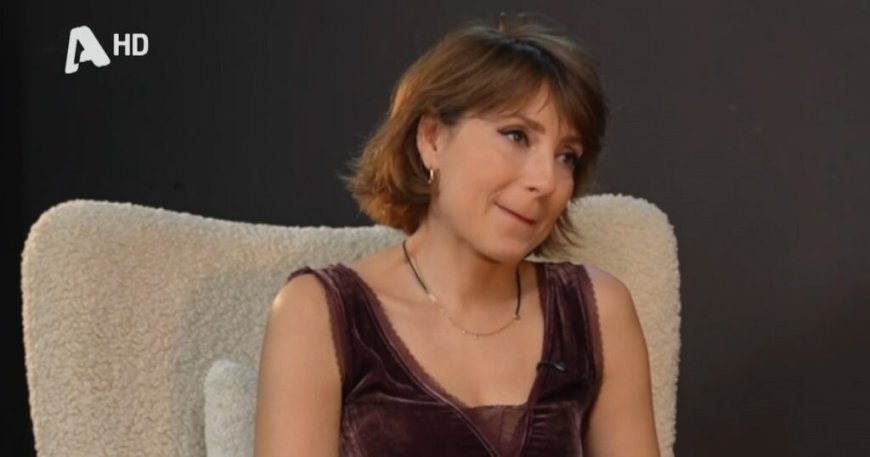 Ευδοκία Ρουμελιώτη: «Μία ώρα πριν τον γάμο μου, η μαμά μού είπε “σήμερα παντρεύεστε εσύ, ο άνδρας σου, η πρώην του και τα δυο παιδιά του”»