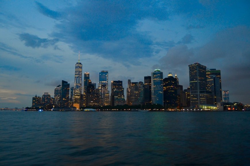 Ντουμπάι – Ιράν: Θραύσματα από βλήμα έπεσαν σε ουρανοξύστη, ήχησε το 112