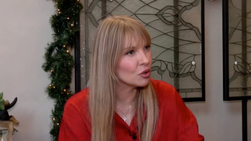 Χριστίνα Αλούπη: «Το βίωσα στην Αμερική και έπαθα σοκ, «τόσο μίζερη είμαι; Τι γίνεται; Έτσι με βλέπουν οι άλλοι;» αναρωτιόμουν»