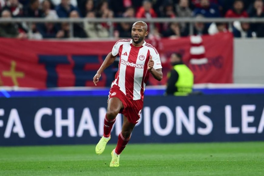 Ελ Κααμπί ανανέωση: Ο Μαροκινός επιθετικός παραμένει στον Ολυμπιακό